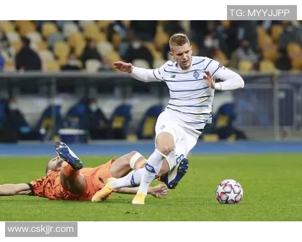 吉辅迪纳摩迎战尤文图斯期待精彩对决与历史交锋的较量 吉辅迪纳摩迎战尤文图斯期待精彩对决与历史交锋的较量